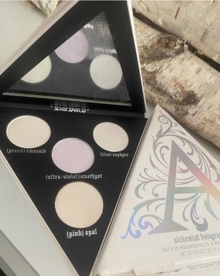 Kat Von D Alchemist Holographic Face & Eye Highlighter Palette