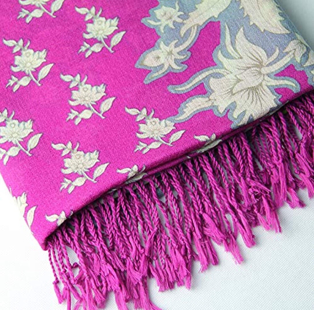 Luxurious Extra Large 100% Australia Fine Wool Shawls /Scarf-96inx43in