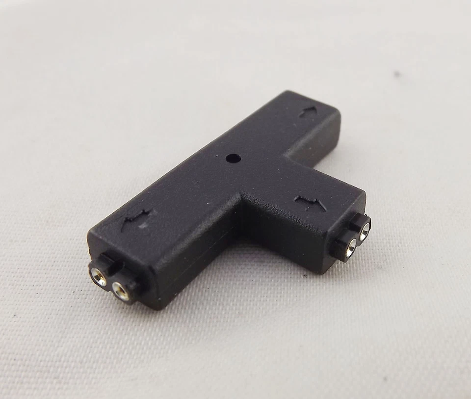 Connector Female 2 Pin 3 way T Shape Led Flexible Strip Light 3528 Adapter Black - Image 2 of 4