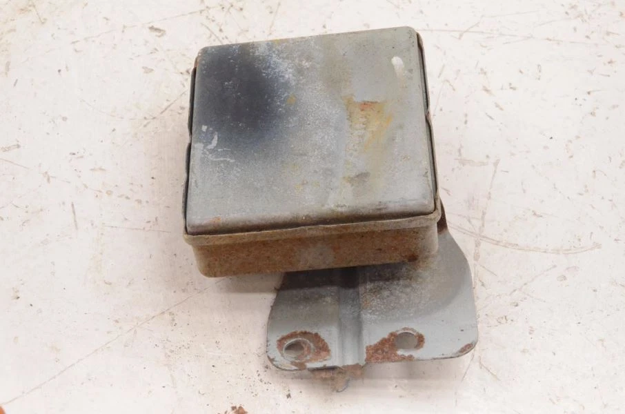 1984-1985 NISSAN 300ZX VG30 Z31 CRUISE CONTROL MODULE 18930 17P00 - Изображение 2 из 4