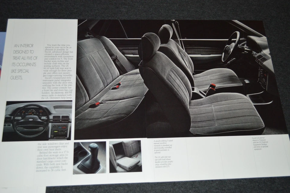 1992 FORD ESCORT LX ORIGINAL DEALER INFORMATION PRINT AD 92 - Image 2 of 2