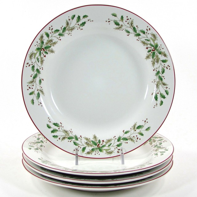 Target Home CLASSIC TIDINGS 9" Salad Plate Set 4Pc Holiday 2011 Holly