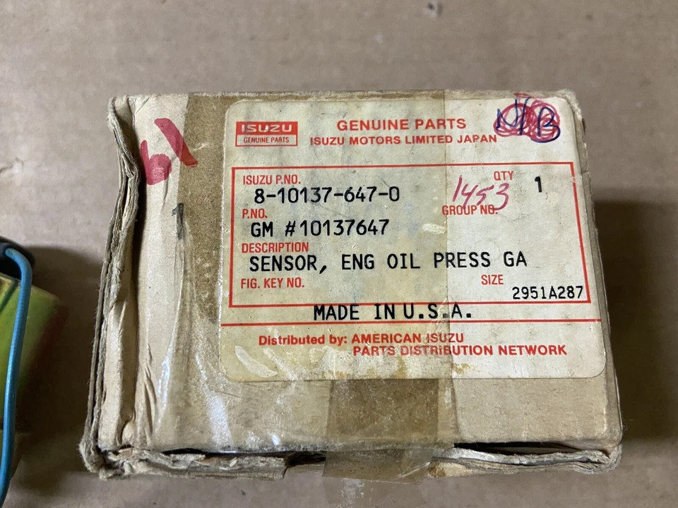 Unidad transmisora sensor manómetro aceite motor Isuzu 8-10137-647-0 Foto 2 de 4