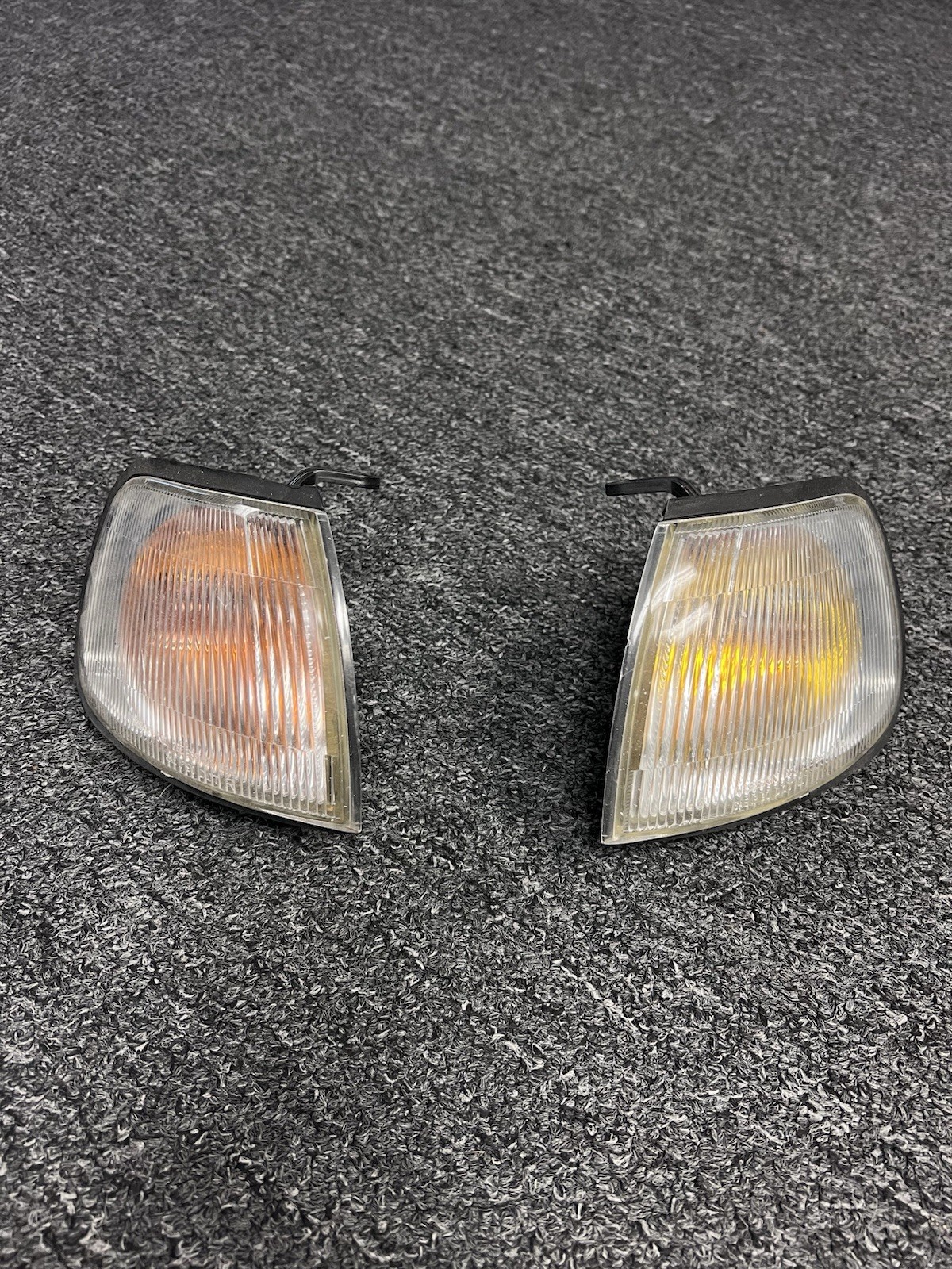Nissan SENTRA 1991 91 1992 92 Park Lamp Turn Signal Light Passenger Right RH OEM