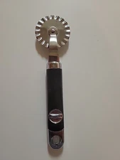 Kitchenaid Pastry Cutting Wheel Dark Blue Gray Ravioli Cutter