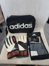 Adidas Response Training Goalie Gloves Brand New In Bag Also Comes W/ Glove Bag!