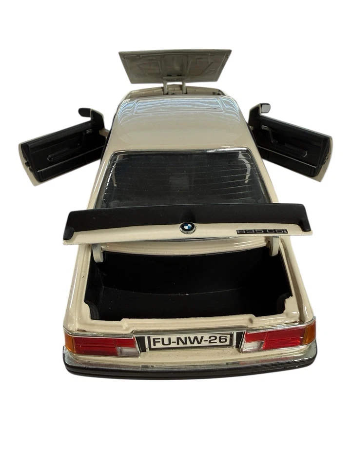 Anson 1/18 比例 1985 宝马 635csi E24 Coupe 压铸模型汽车白色 — 第 2/4 张图片