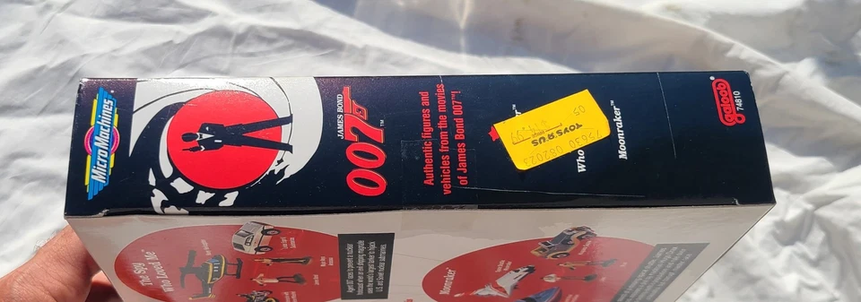 Micro Machines James Bond 007 Figures and Vehicles 1995 Galoob No. 74810 New - Image 4 of 4