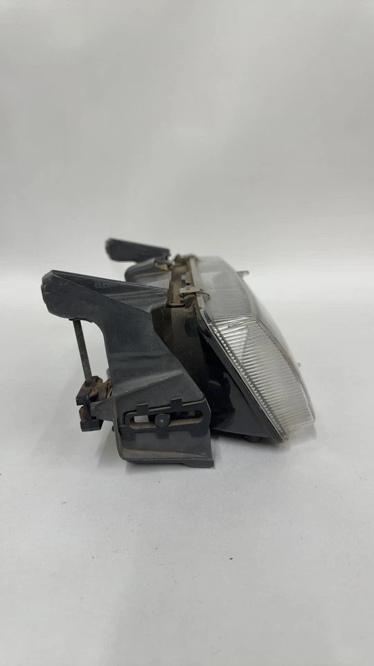 Conjunto de faros diestros Chevrolet Beretta 1987-96 65061923AG Foto 2 de 4