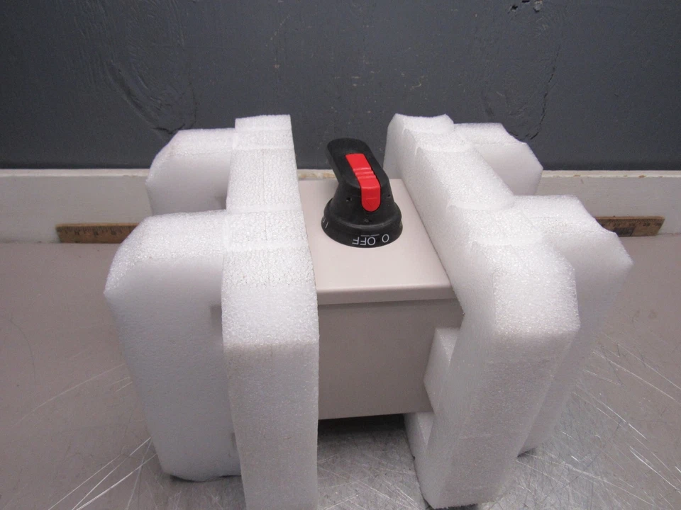 TECNOLOGÍA ACTUAL INTERRUPTOR DE DESCONEXIÓN CGP-60A-NID OT63F3 60A ¡NUEVO EXCEDENTE!! Foto 4 de 4