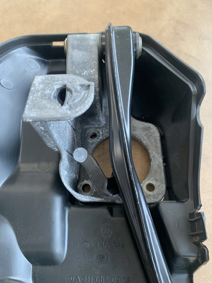 Conjunto de pedal de freno Mercedes Benz W211 E320 E500 2003-2006 A2112900719 OEM Foto 4 de 4