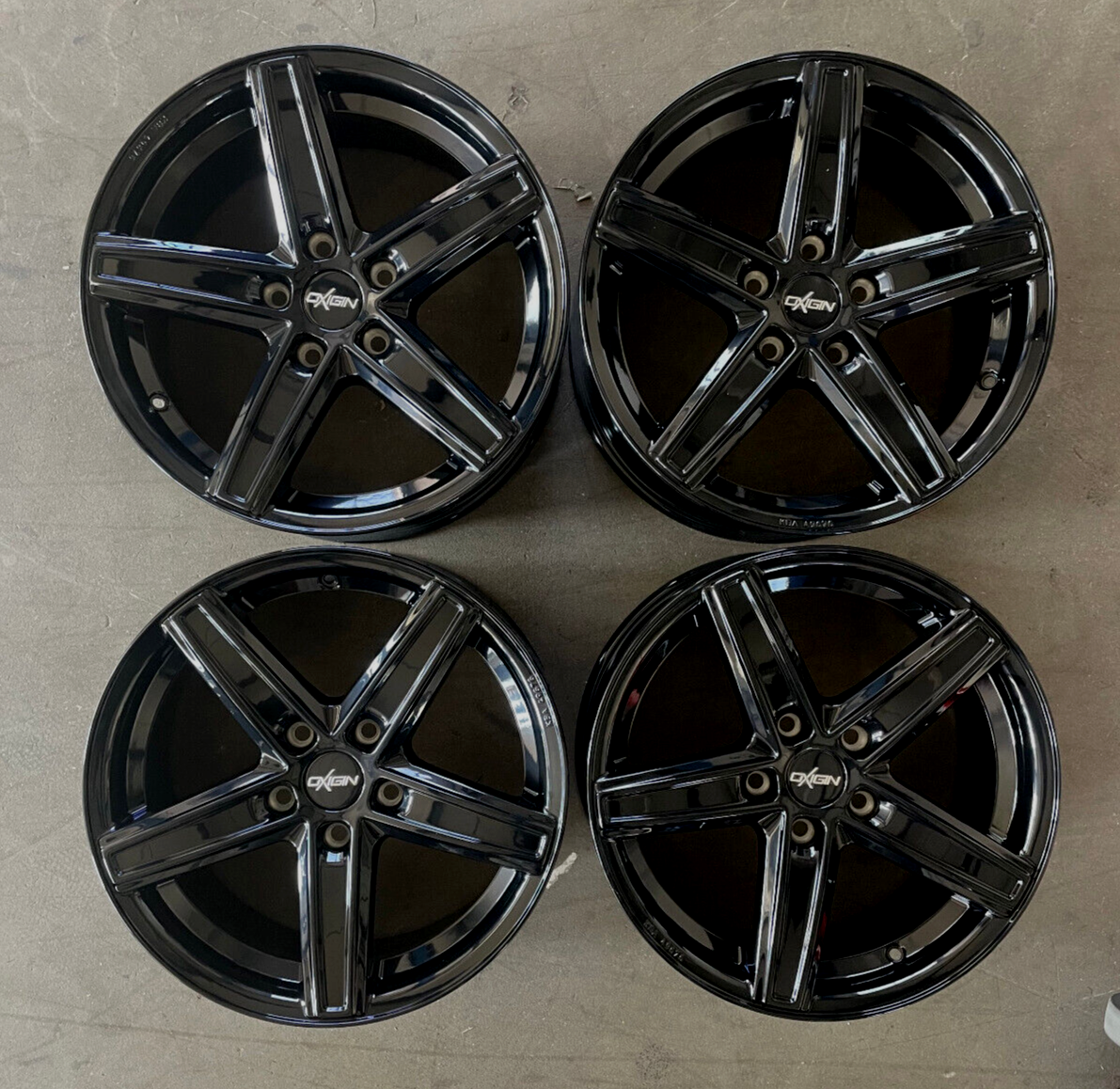4x Alufelgen Oxigin 18 Concave 17 Zoll 5x114,3 für Mazda Renault