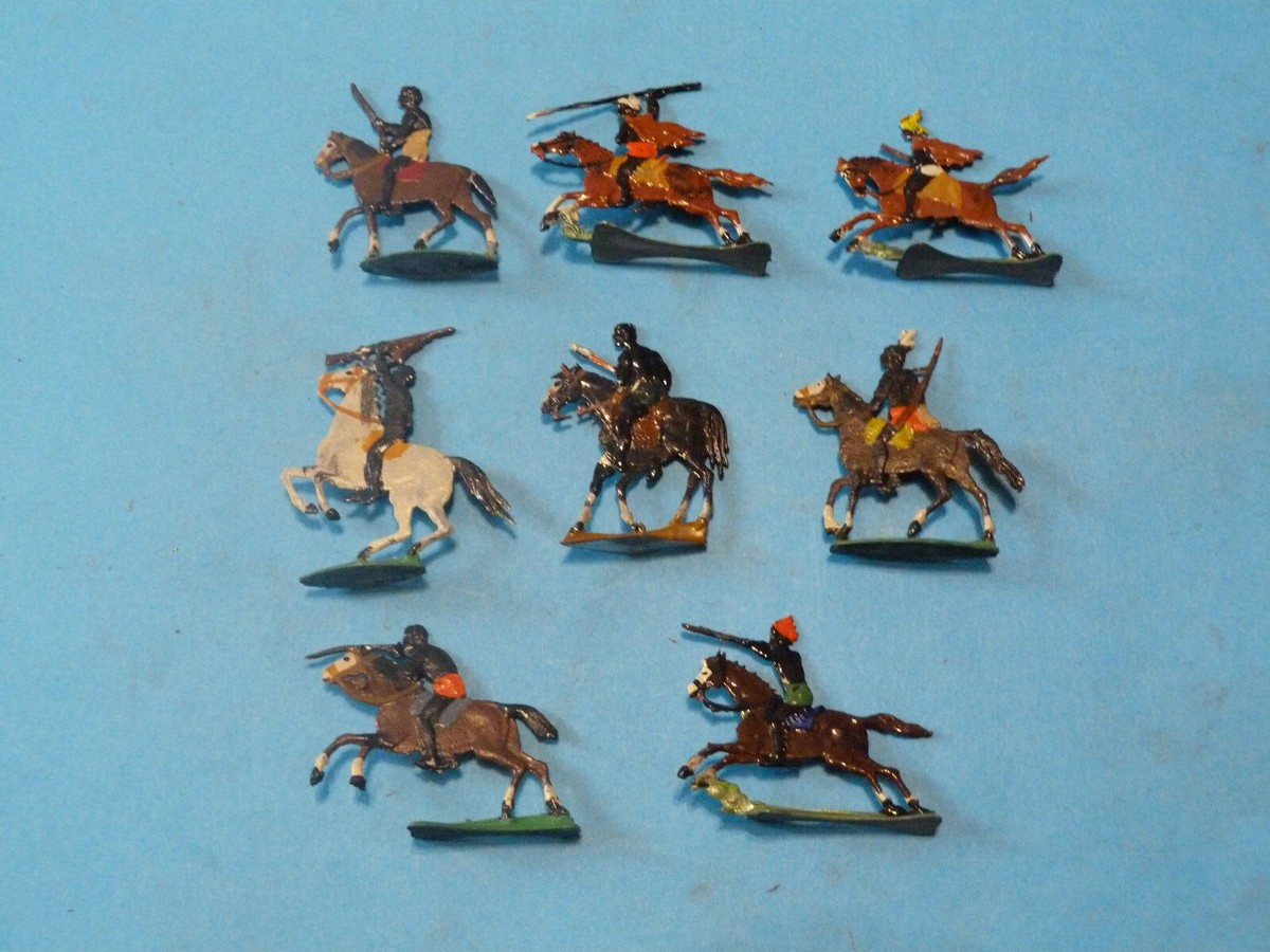Plats d'étan - Znnfguren - Flat tn - Cavalere premer empre - 24