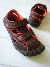 EUC Childrens Place Boy Youth Size 1 Brown Sport FEET Foot Sandals Heel Strap