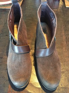 ugg wright belted ankle boots