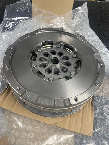 DMF VOLANO DOPPIA MASSA AUDI A4 A5 2.0TDi 170 2007-17 CAGA CJEB CAHA CDNC CJCC - Foto 4 di 9