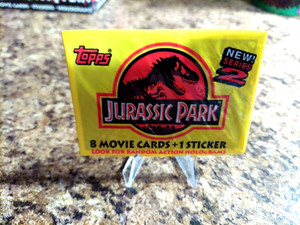 JURASSIC PARK "1 PACK" OF TRADING CARDS SERIES 2 TOPPS 1992 "SEE AND READ"