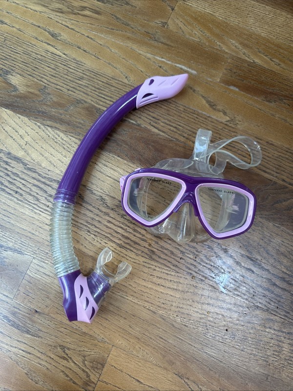 Bluelove by Cressi Pink and Purple Snorkel and Mask Set