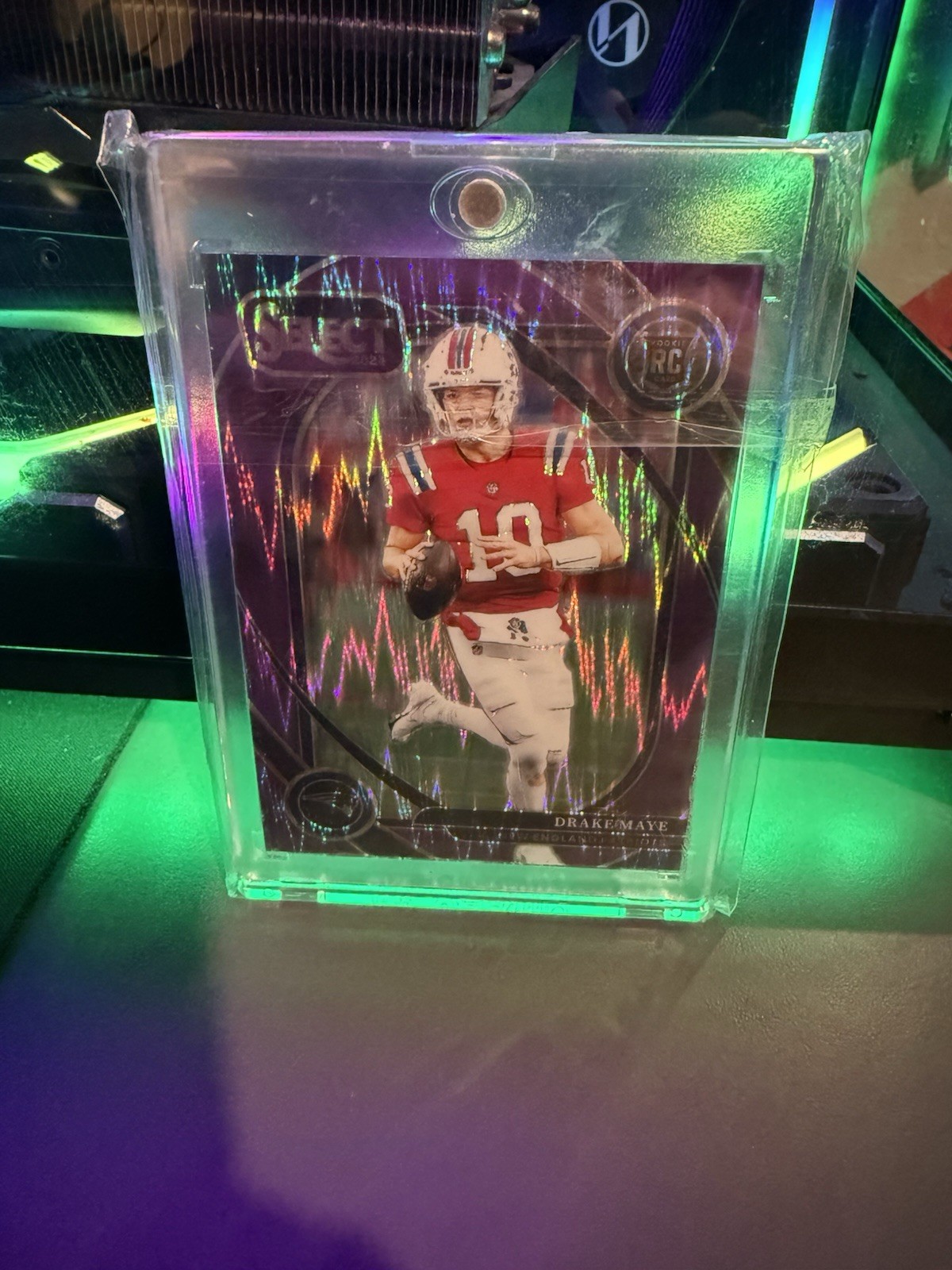 2024 Panini Select - Club Level Drake Maye #218 Purple Shock Prizm /360 (RC)