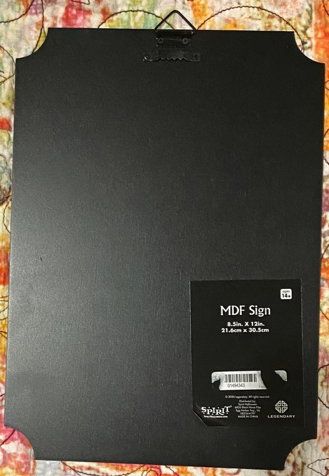 NUEVO LETRERO DE PARED DE MADERA DE 12" DECORACIÓN DE PELÍCULA MICHAEL DOUGHERTY KRAMPUS VINIENDO A LA CIUDAD Foto 2 de 2