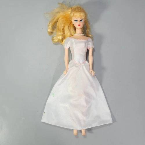 VTG 1993 Retro Barbie Doll 1958 Repro Blonde Hair Pearl Jewelry White Dress