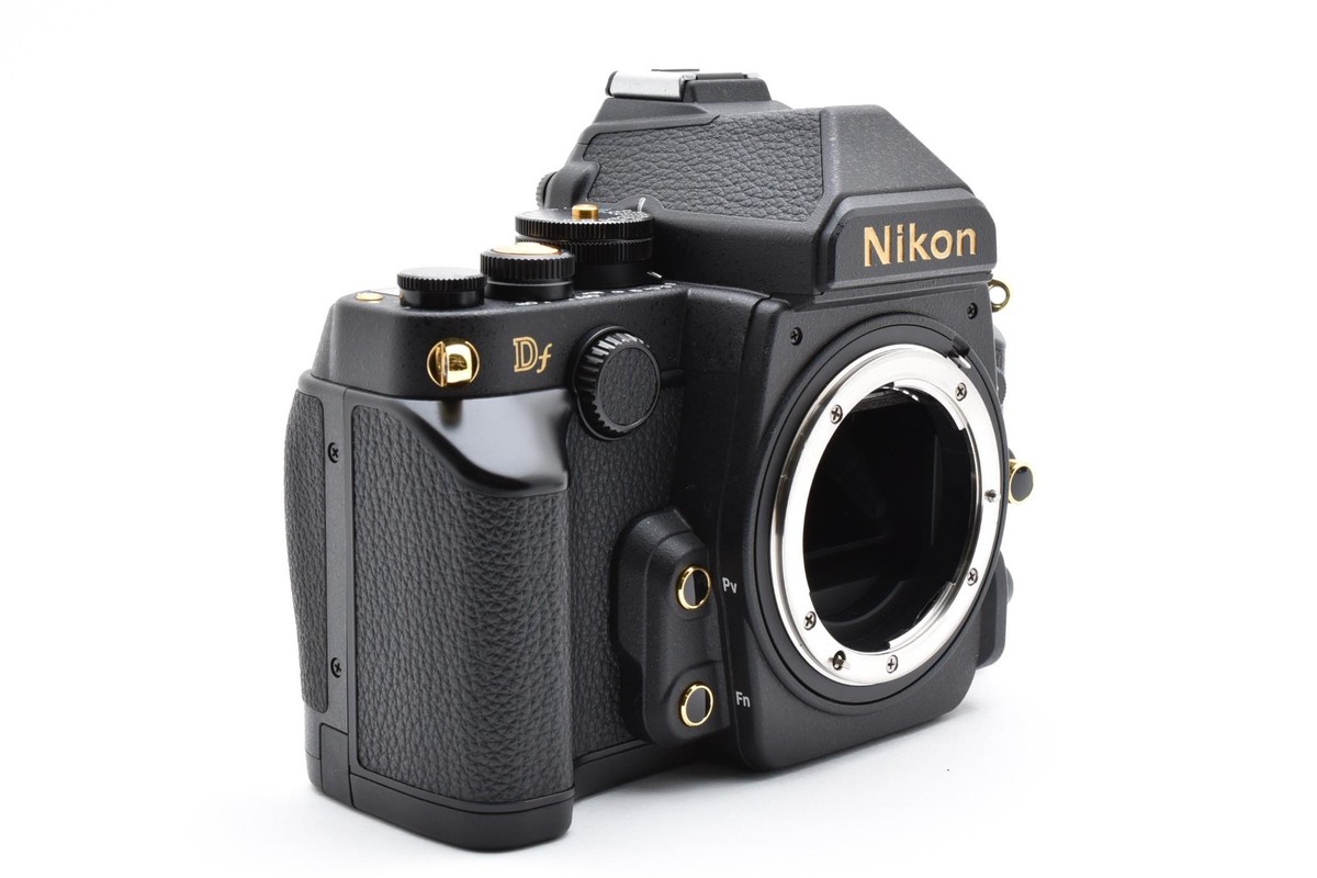 [ショット数：314枚！] Nikon Df Camera #C361 Mint / 314 shots!] Nikon Df SPECIAL GOLD EDITION DSLR Camera