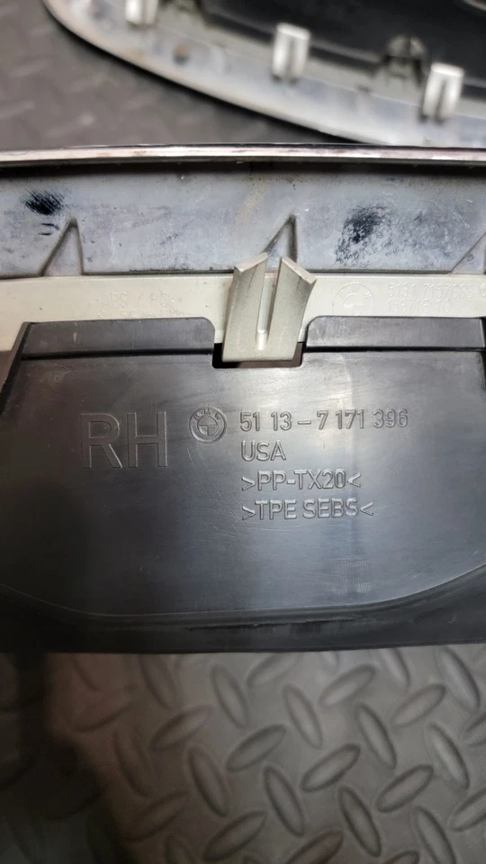 BMW X5 E70 2007-2013 parrilla de ventilación del capó del conductor y del pasajero OEM Foto 3 de 4