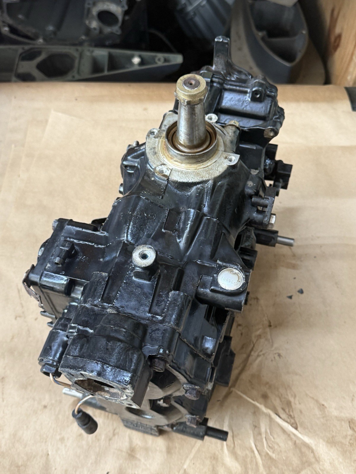 OEM 1996 EVINRUDE 48 HP 2 STROKE OUTBOARD POWERHEAD 145 PSI  PN# 0437342 (B-128)