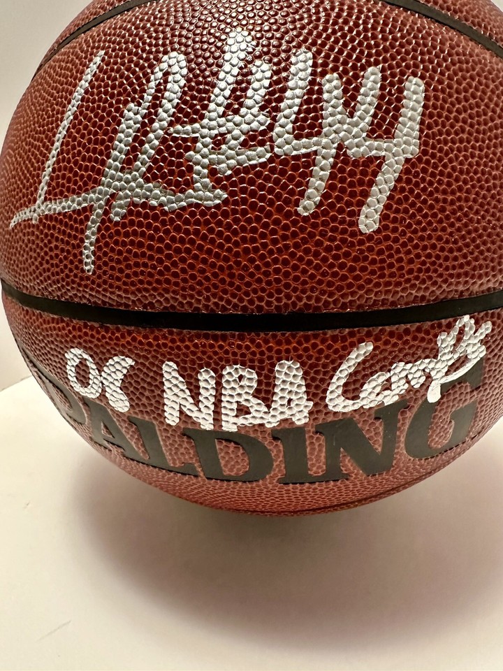 Boston Celtics Leon Powe signed Official Spalding basketball. CAS ...