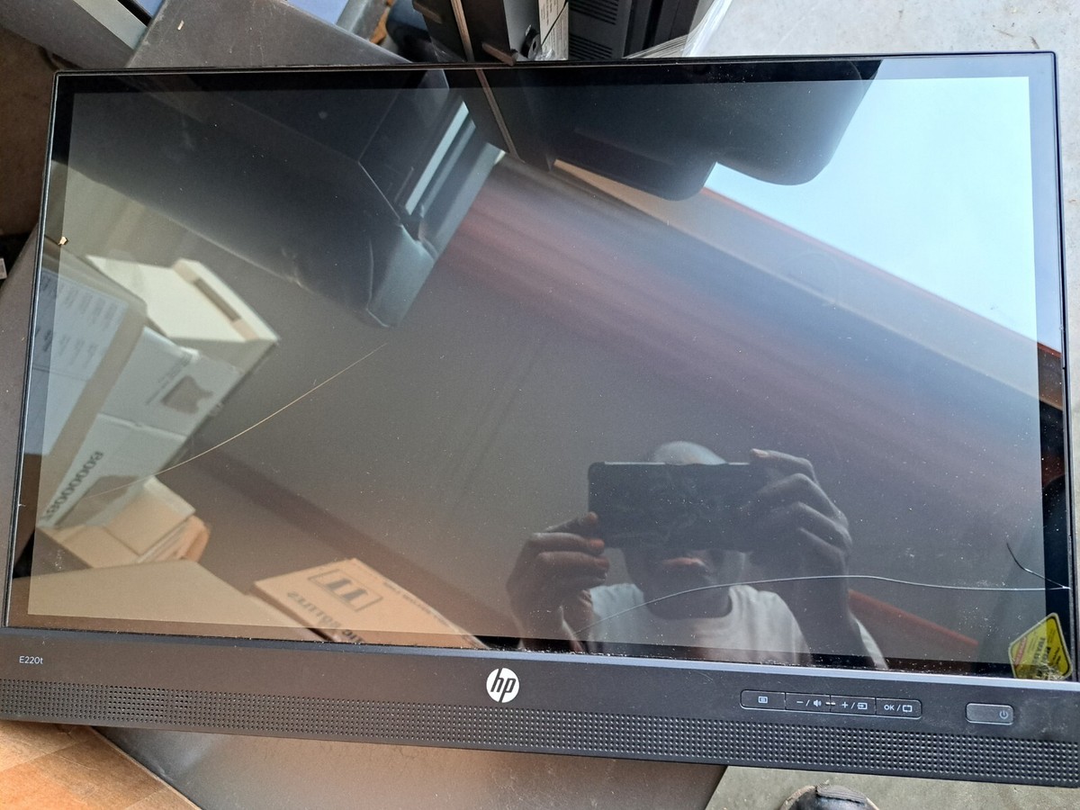HP EliteDisplay E220T 21.5