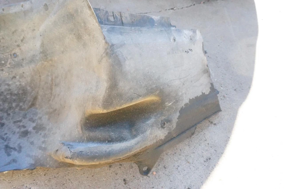 Protector contra salpicaduras forro guardabarros delantero izquierdo bmw e46 99-05 323i 325i Foto 3 de 4