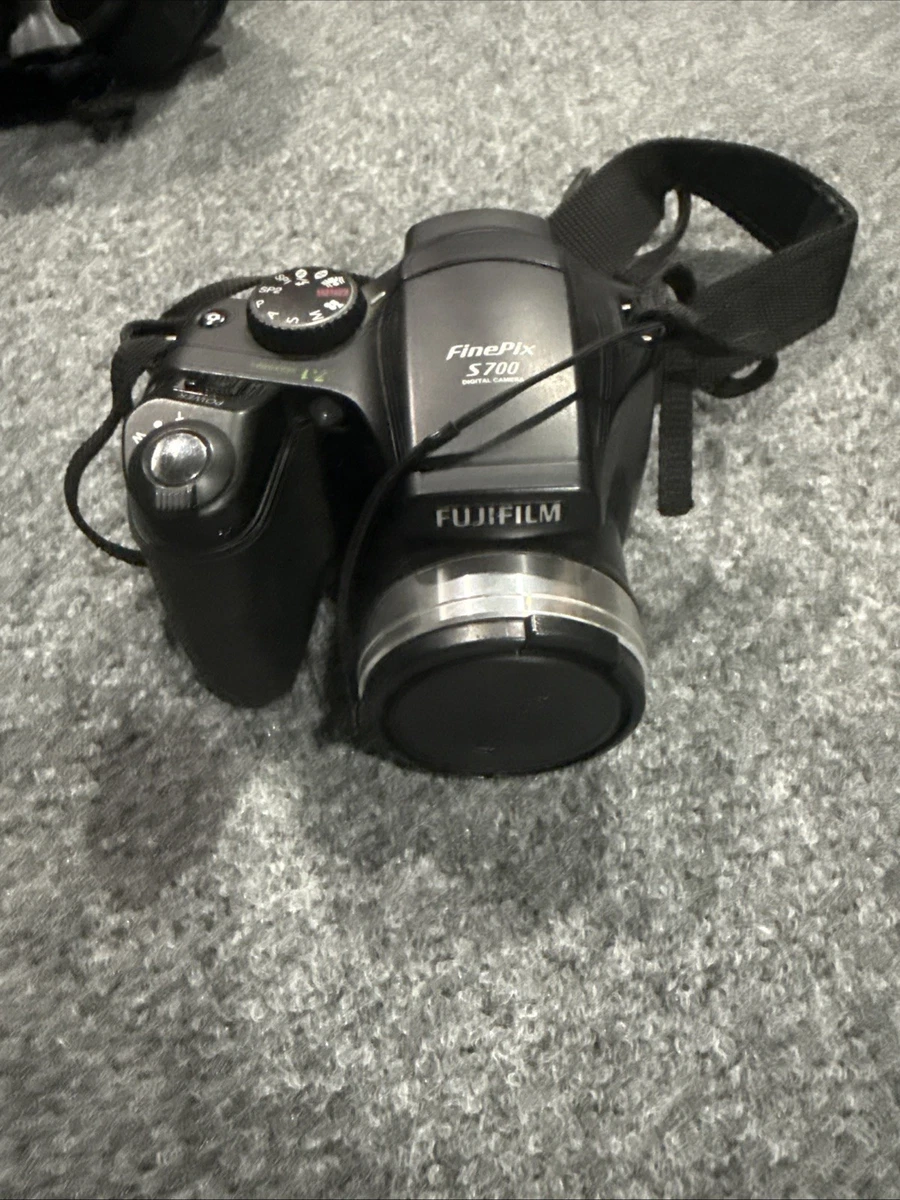 25+ Fujifilm FinePix S Series 7-7.9MP Digital Cameras for sale