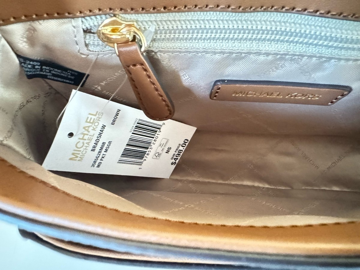 MICHAEL KORS BRADSHAW MEDIUM FLAP POCKET MESSENGER BAG MK 