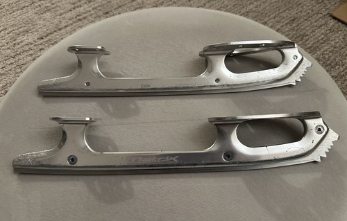 9.75” Matrix Elite Advanced Lightweight Figure Skate Blades (pattern 99 9 3/4”)