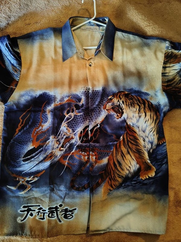 Dragon Tiger Design Hawaiian Shirt Men Size XL