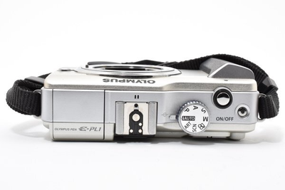 Olympus PEN E-PL1 Champagne Gold Digital Camera Body only Tested w