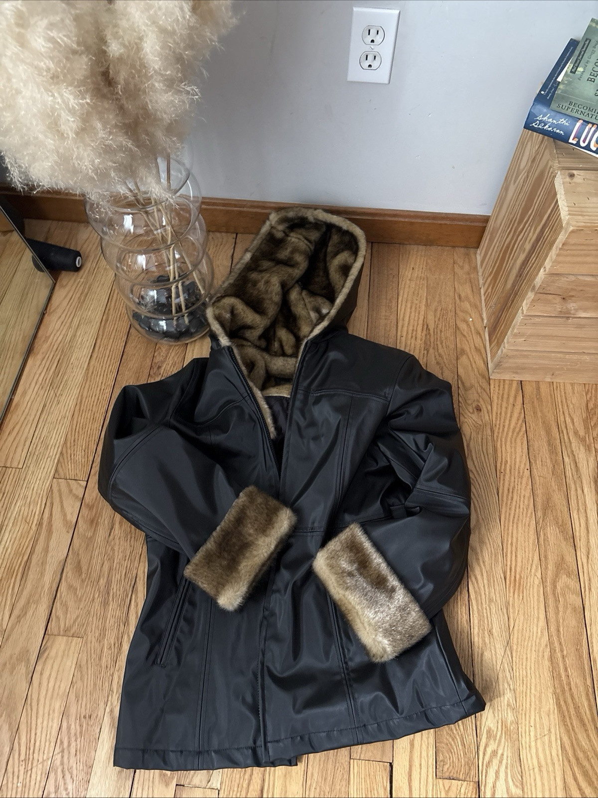 Winter Jacket for Women - Cozy & Stylish Cold Weather Outerwear-image
