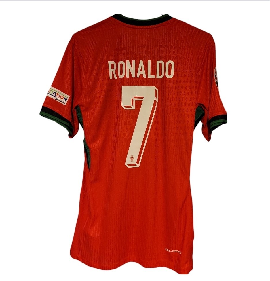 Ronaldo Jersey 24/25 Large Portugal Jersey UEFA #7 Nike Red