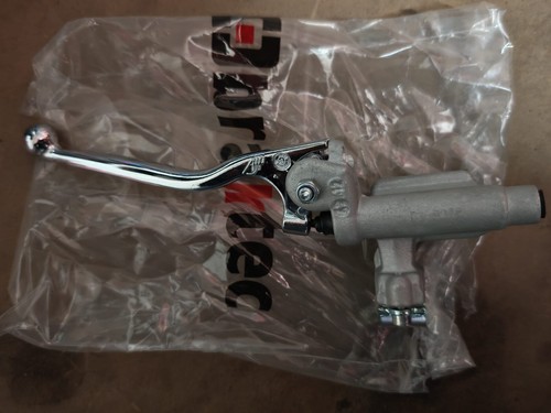 POMPA FRENO ANTERIORE DESTRA DX PEUGEOT GEOPOLIS SATELIS 125 767720 NUOVA - Foto 2 di 2
