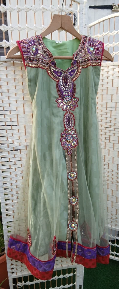 Вечеринка середины макси платье зеленый шелковистый с подкладкой с бисером вышивка сделано в Индии - Изображение 4 из 4