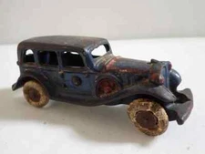 1930's AC Williams Cast Iron Green Dual Side Mount Sedan Toy Car 5"