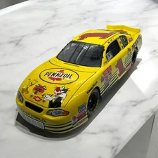 Steve Park #1 Pennzoil/Looney Tunes 2001 Monte Carlo 1:24 Diecast