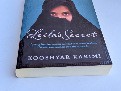 Leila's Secret by Kooshyar Karimi Paperback GC PreOwned Memorials - Foto 4 di 11