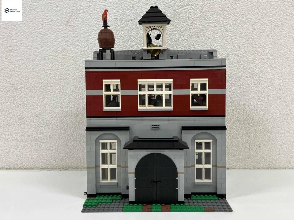 LEGO Creator Expert Modular Buildings Fire Brigade 10197 In 2009 Used Retired P2 - Image 3 of 4