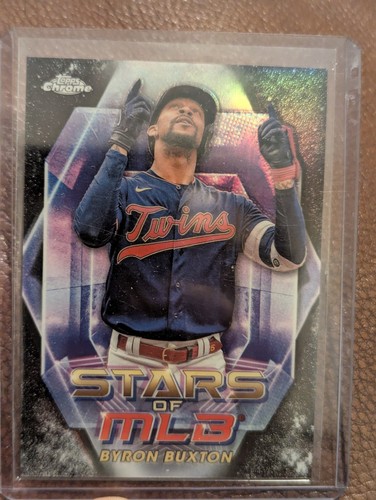 Byron Buxton [Black] #SMLBC-12 2023 Topps Stars of MLB Chrome card
