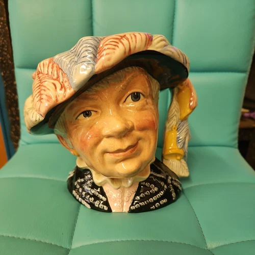 Vintage Royal Doulton #D6759 "Pearly Queen" Character Toby Jug Figural Mug 7"