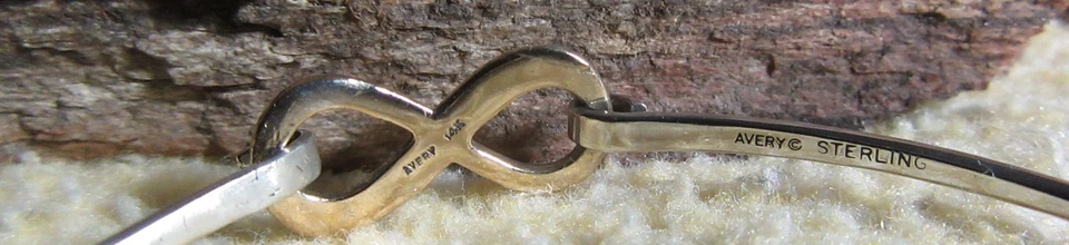 Brazalete James Avery Retirado Infinito Gancho Oro Amarillo 14k y Esterlina Foto 3 de 4