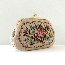 Vintage Petit Point Handicraft Needlepoint Coin Purse Floral Embroidery Kiss