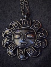 James Avery, vintage Silver Tone Round Sun Face Charm Pendant 
