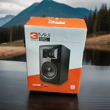JBL 306P MkII Powered 6 inch Two-Way Studio Monitor - Matte Black